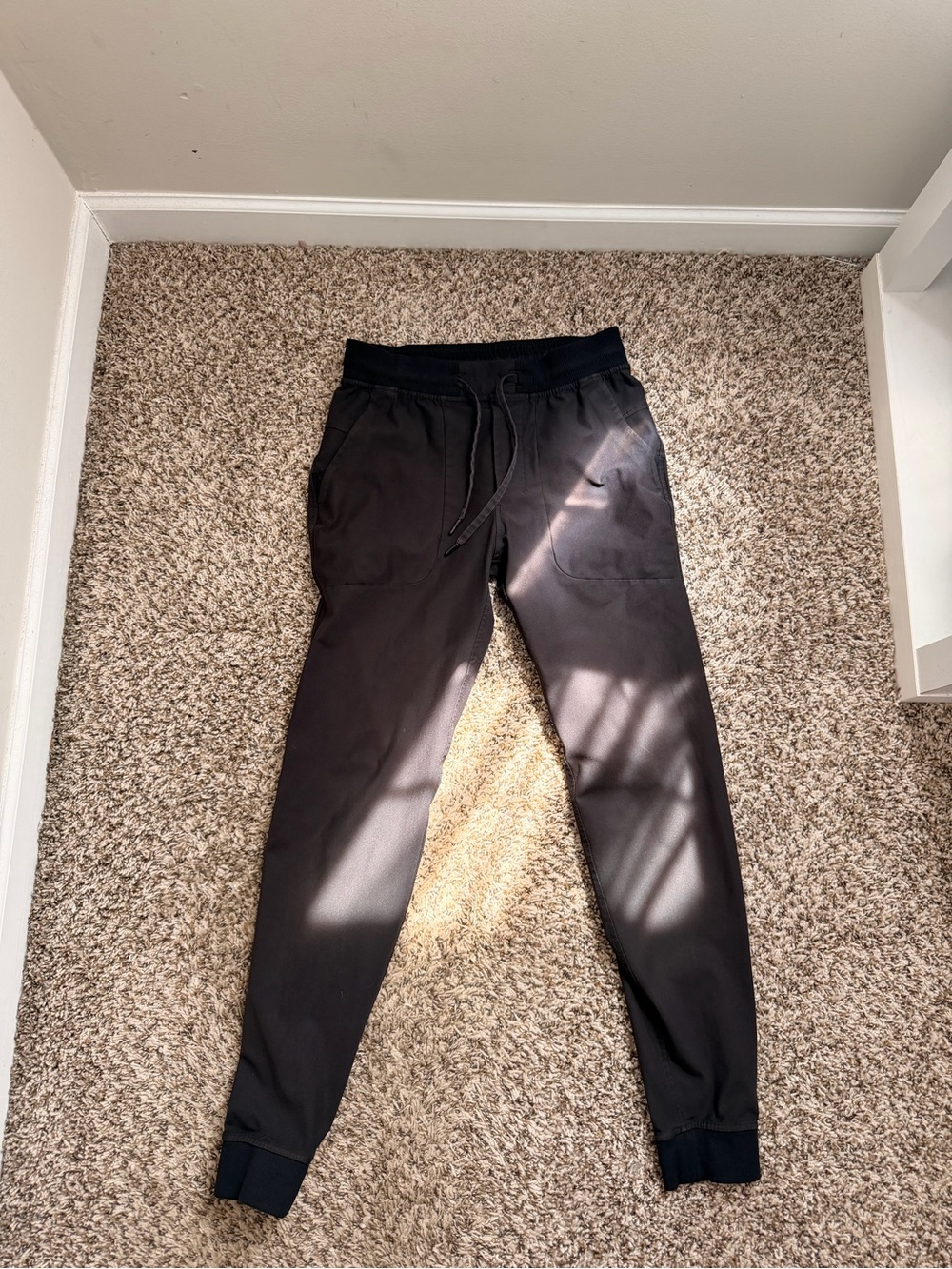 Lululemon Men's License To Train Athletic Joggers Black Size